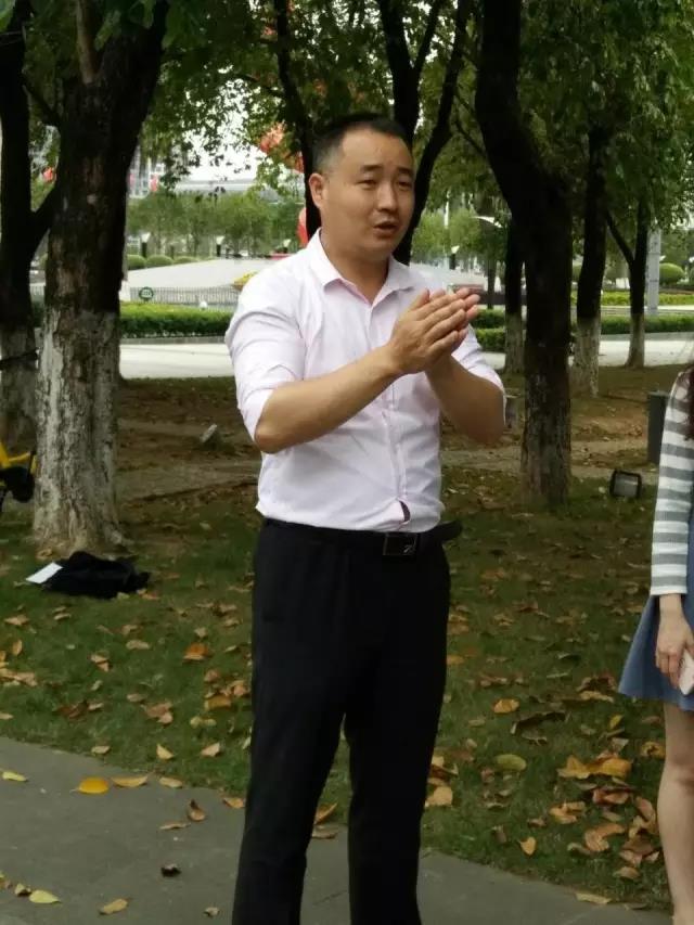 銷售經(jīng)理工作分享